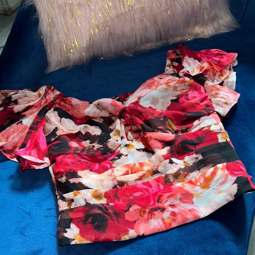 Express Pink and Red Ruched Ruffled Blouse - Picture 3 of 9